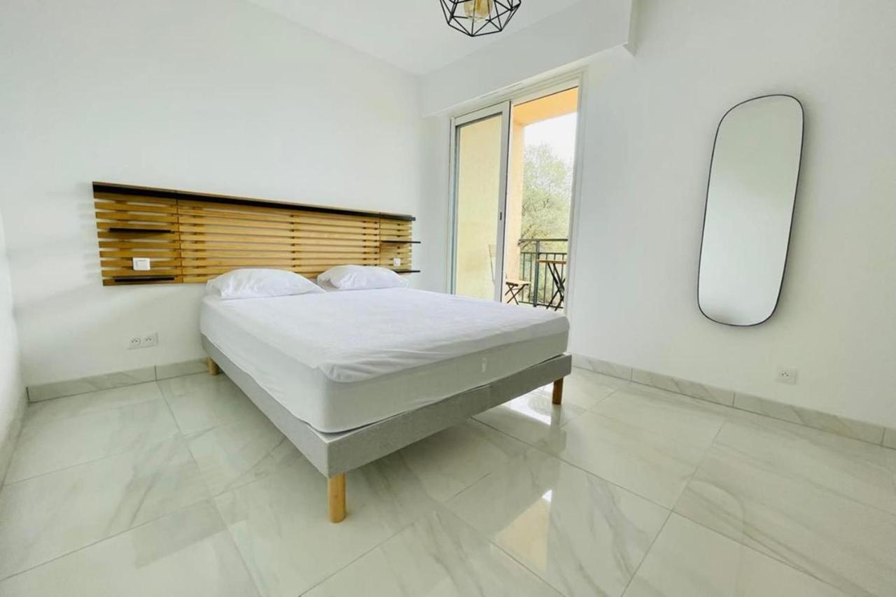 Nice And Bright 60 M With Terrace View On The Sea Ajaccio  Esterno foto